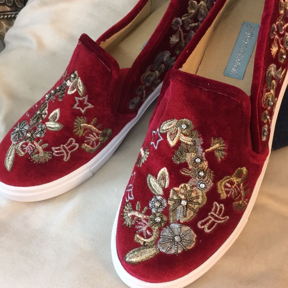 Betsey Johnson Shoes - NEW Betsey Johnson Velvet Ruby Slip-Ons Embroid 8M